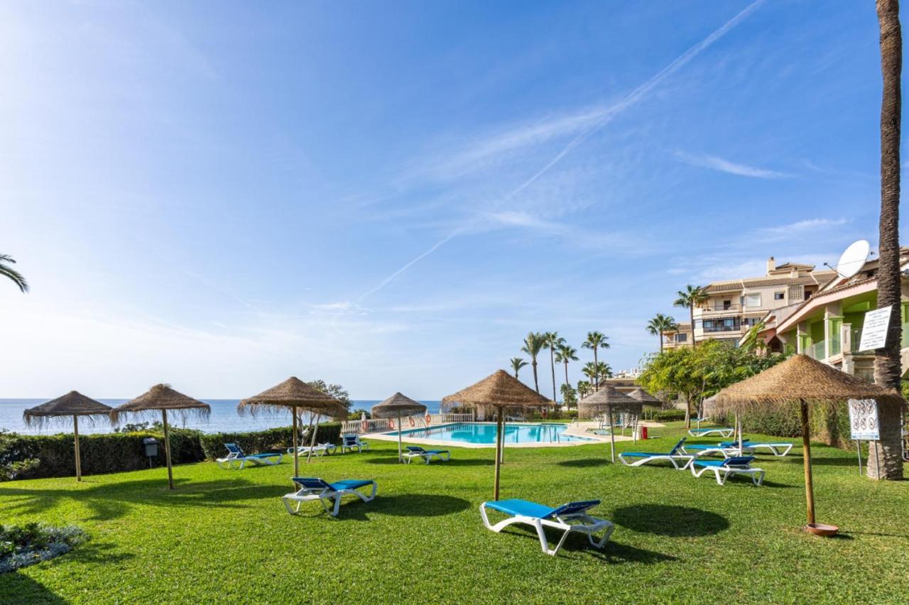 Holidays2Mijas Costa Lubina Del Sol Frontline Beach, Pool, Terrace, Seaview & Parking Sitio de Calahonda Екстер'єр фото